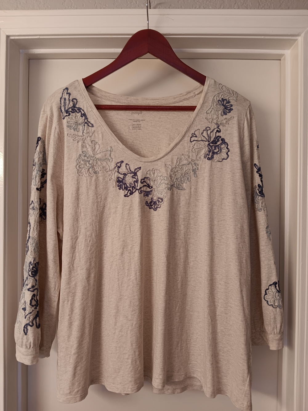 Pure Jill Embroidered Light Cream V-Neck Long Sleeve Top